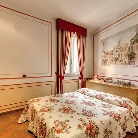Lovely Flat By The Trevi Fountain Apartment