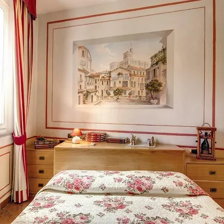 Lovely Flat By The Trevi Fountain Apartment *