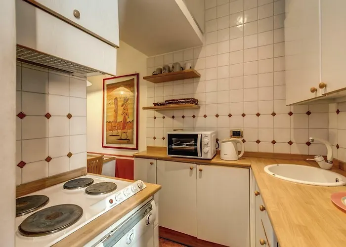 Lovely Flat By The Trevi Fountain