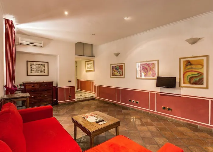 Lovely Flat By The Trevi Fountain